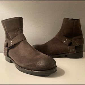 Frye, Suede Chelsea boot